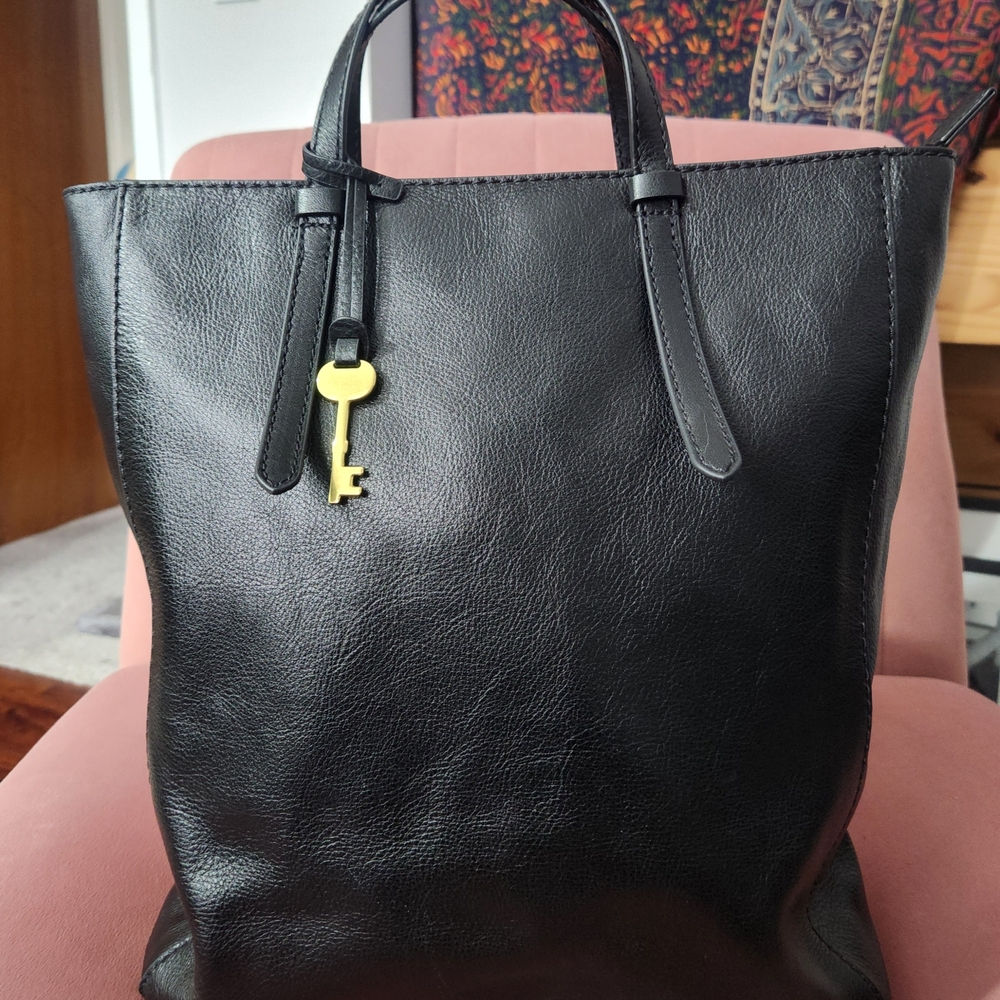 Fossil Black Leather Tote with Gold Key Charm